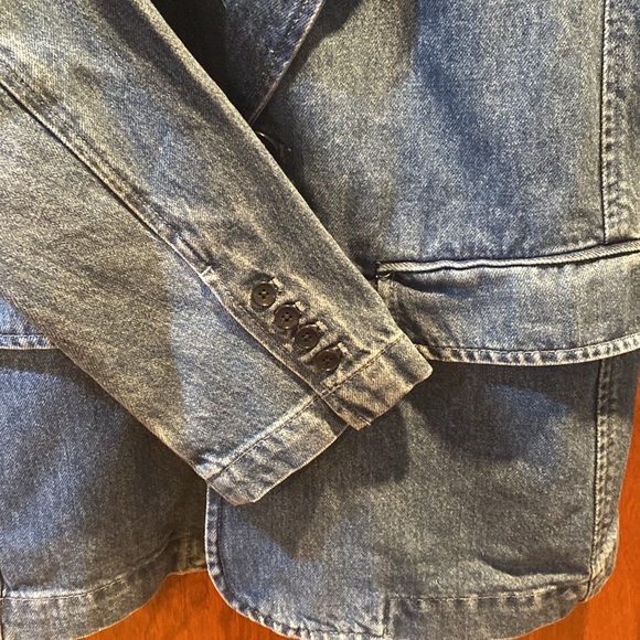 Gap Denim Blazer, size small. - Picture 2 of 6